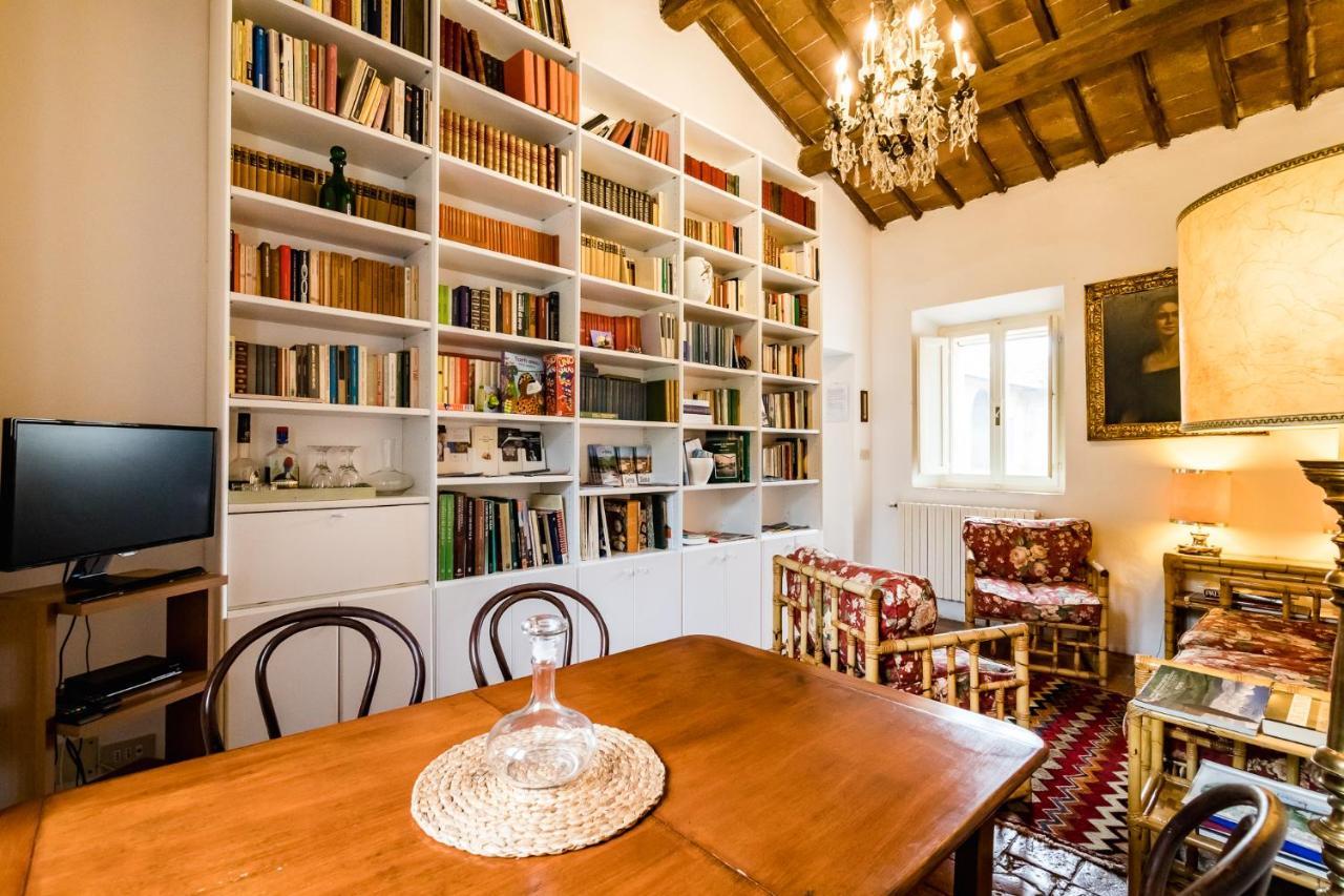 La Locaia Apartment Siena Bagian luar foto