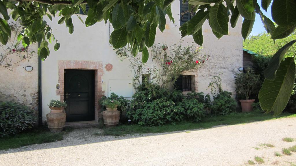 La Locaia Apartment Siena Bagian luar foto
